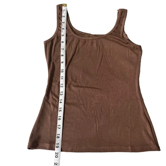 Lulu’s essential tank size small ribbed light brown. Washed but never warn - Picture 5 of 6